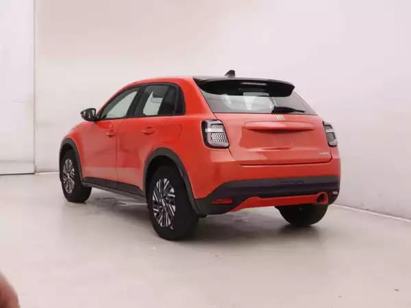 Fiat 600 1.2 T Hybrid 101 DCT Lounge - Photo 3