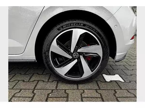 Volkswagen Polo 2.0 TSI DSG 207 GTI - Photo 2