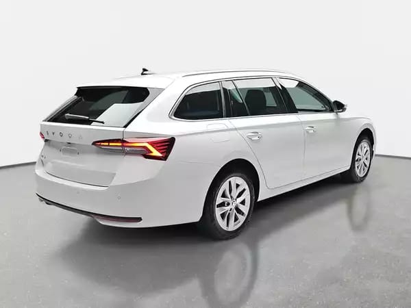 Skoda Octavia 2.0 TDI DSG 150 Selection - Photo 2