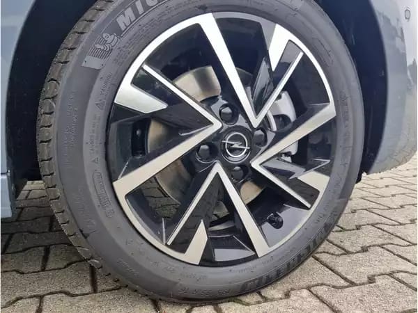 Opel Corsa 1.2 TURBO AT 101  GS - Photo 2