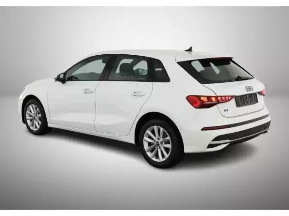 Audi A3 35 TFSi 150 Sportback S-tronic - Photo 2