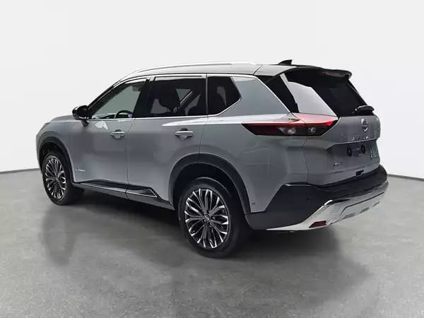 Nissan X-Trail 1.5 VC-T E-Force 213 AUTO Tekna - Photo 3