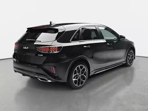 Kia Ceed 1.5 T-GDi 140 DCT GT-Line - Photo 2