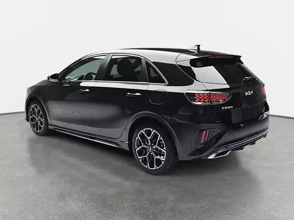 Kia Ceed 1.5 T-GDi 140 DCT GT-Line - Photo 3