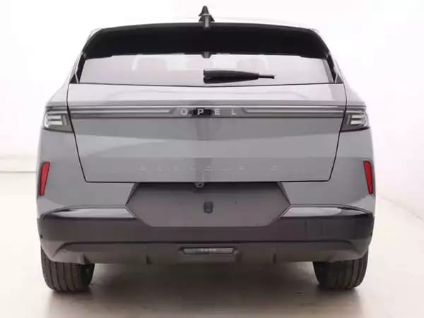 Opel Grandland 1.2 T Hybrid 145 GS - Photo 3