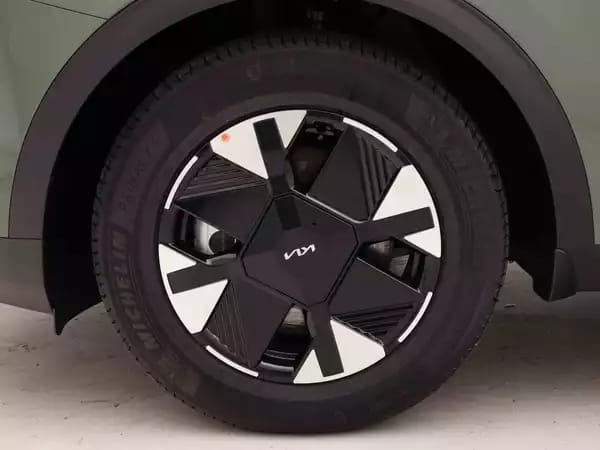 Kia Sportage 1.6 T-GDI DCT 150 Pulse - Photo 2