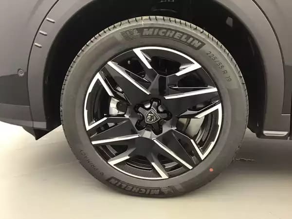 Peugeot 3008 1.2 Hybrid 145 E-DSC6 GT - Photo 3