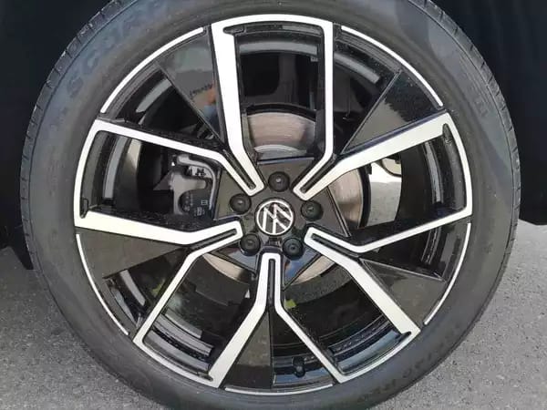 Volkswagen Tiguan 2.0 TDI 193 DSG 4 Motion R-Line - Photo 3