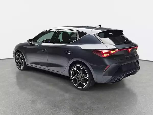 Cupra Leon 1.5 eTSi DSG 150 - Photo 3