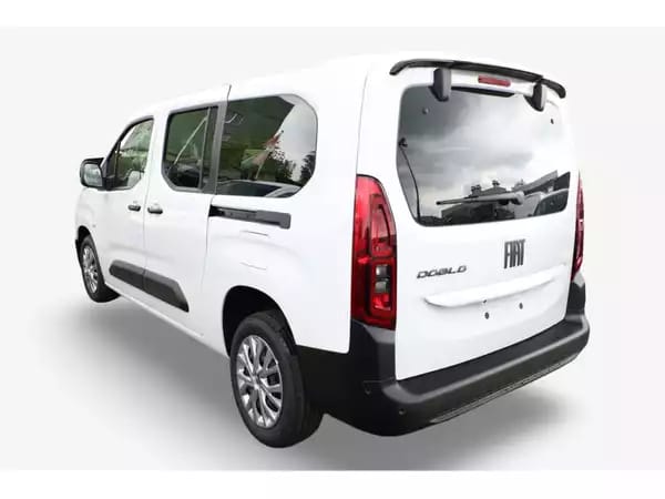 Fiat Doblo 1.5 BlueHDi 130 EAT8 MAXI 7 places - Photo 2