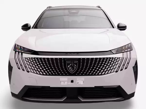 Peugeot 5008 1.2 PureTech 146 e-DSC6 GT - Photo 2