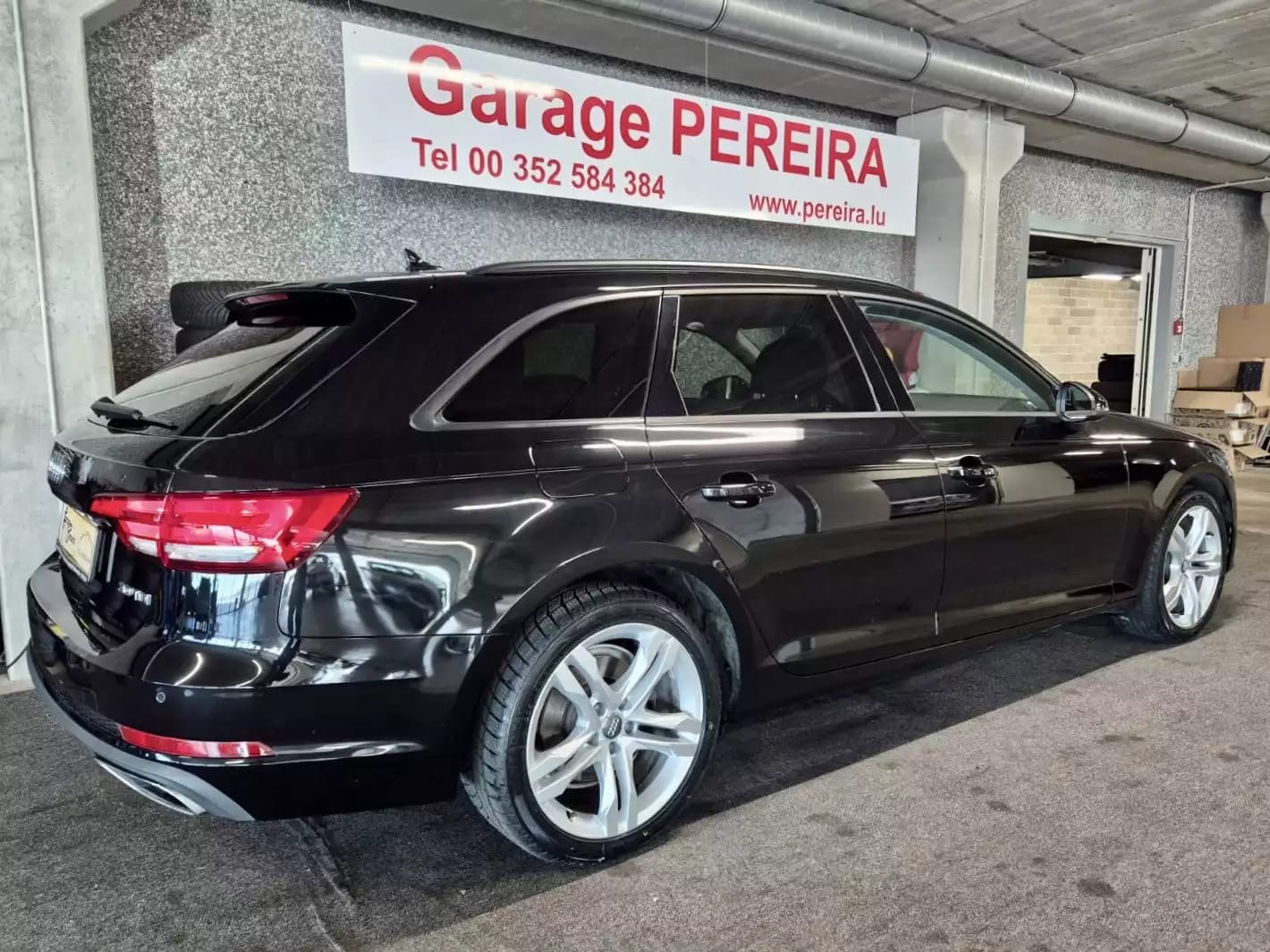 Audi A4 AVANT 2.0 TDI NAVI BI-XENON New Model - Photo 1