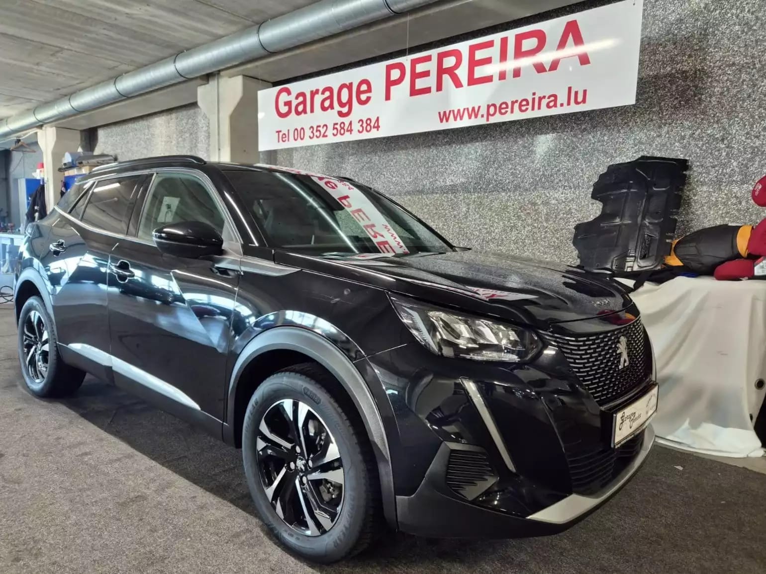 Peugeot 2008 1.5 BLUEHDI 130 ALLURE CUIR NAVI - Photo 1