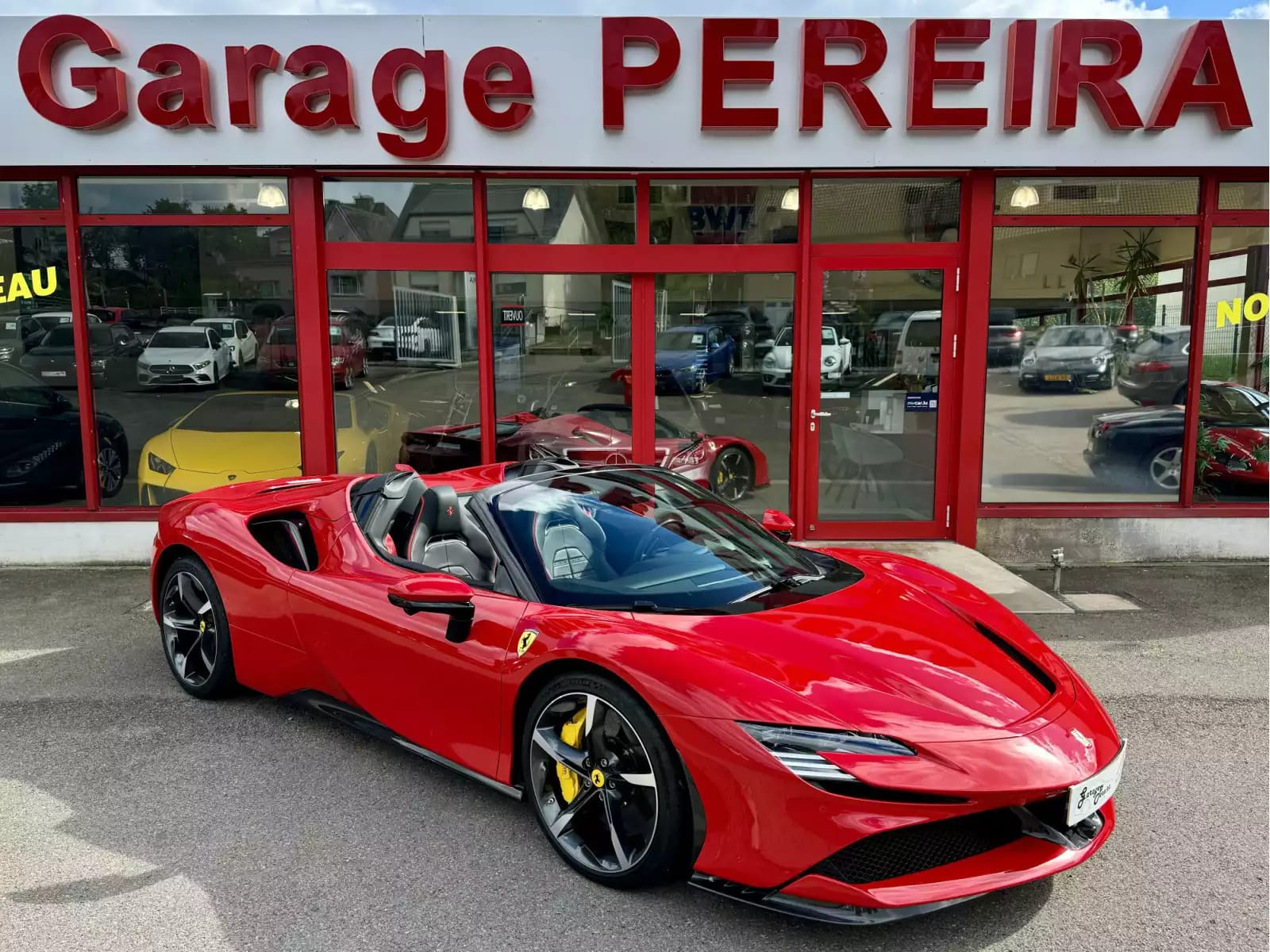 Ferrari SF90 Spider REPRISES POSSIBLE ... INZAHLUNGEN MÖGLICH Full options Great best comfort seats 1 HAND - Photo 1