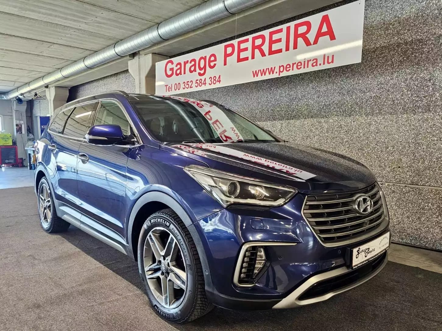 Hyundai Grand Santa Fe 2.2CRDi 200 AWD PANO CUIR NAVI 7 SITZE - Photo 1