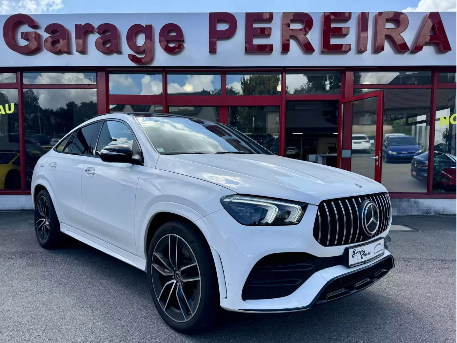 Mercedes-Benz GLE 350 D 4MATIC COUPE AMG LINE HEAD UP BURMESTER PANO CUIR NAVI 1 HAND - Photo 1