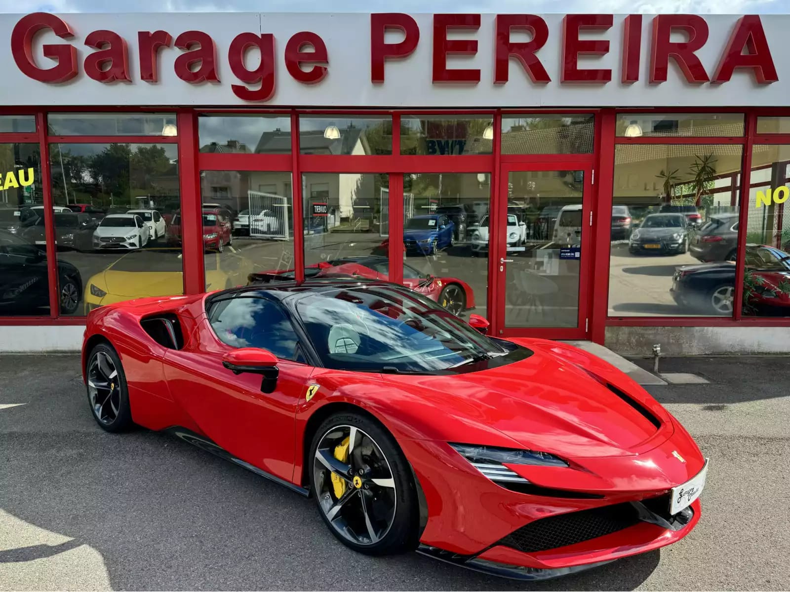 Ferrari SF90 Spider REPRISES POSSIBLE ... INZAHLUNGEN MÖGLICH Full options Great best comfort seats 1 HAND - Photo 1