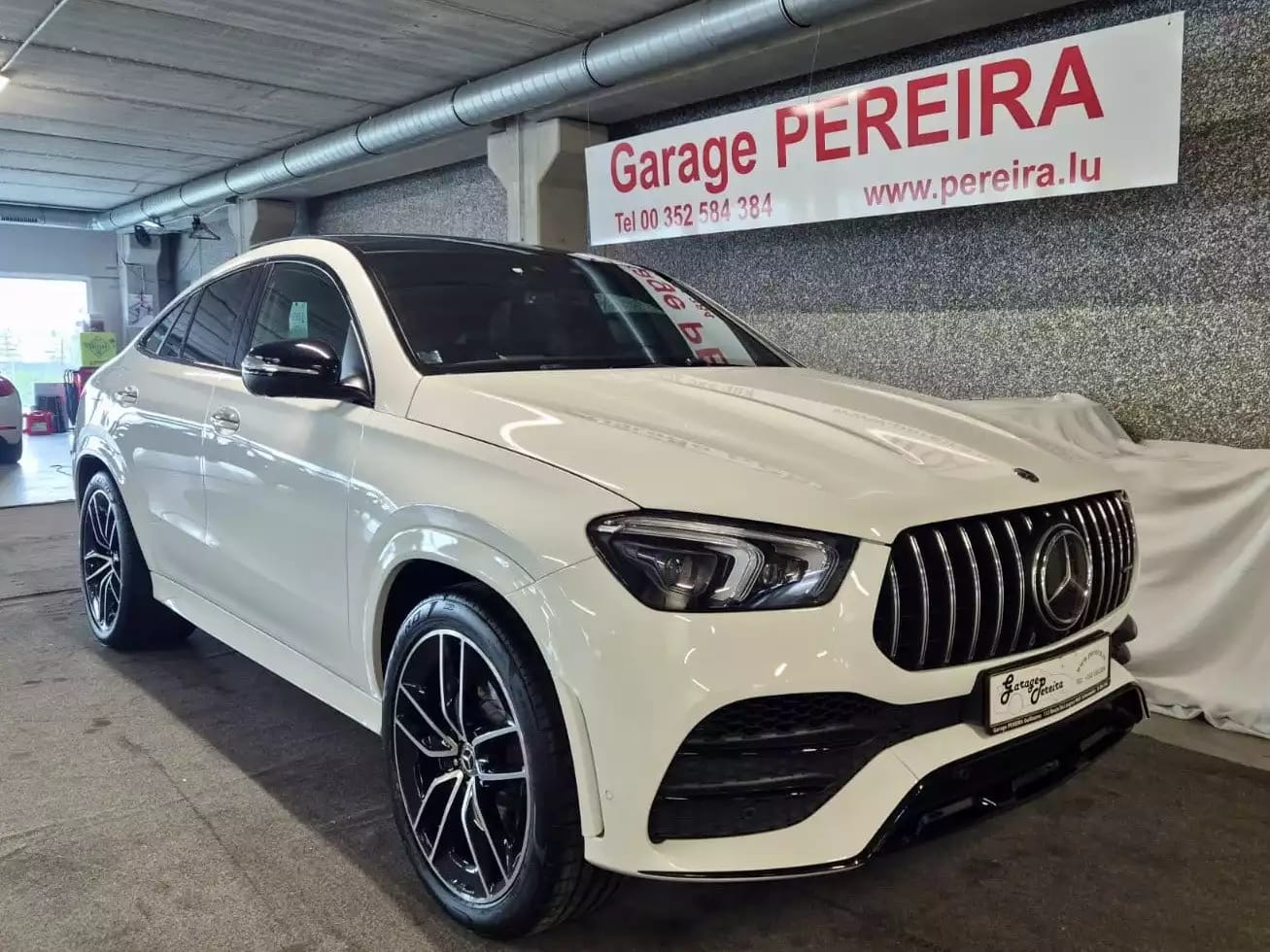 Mercedes-Benz GLE 350 D 4MATIC COUPE AMG LINE HEAD UP BURMESTER PANO CUIR NAVI 1 HAND - Photo 1