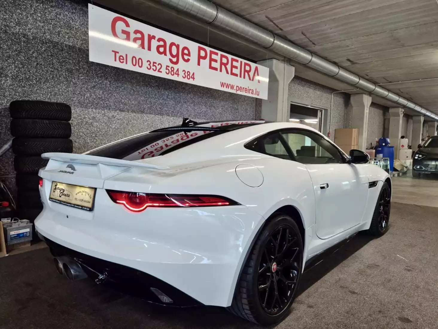 Jaguar F-Type 3.0 V6 P-340 COUPE R-DYNAMIC MERIDIAN PANO CUIR NAVI 1 HAND - Photo 1