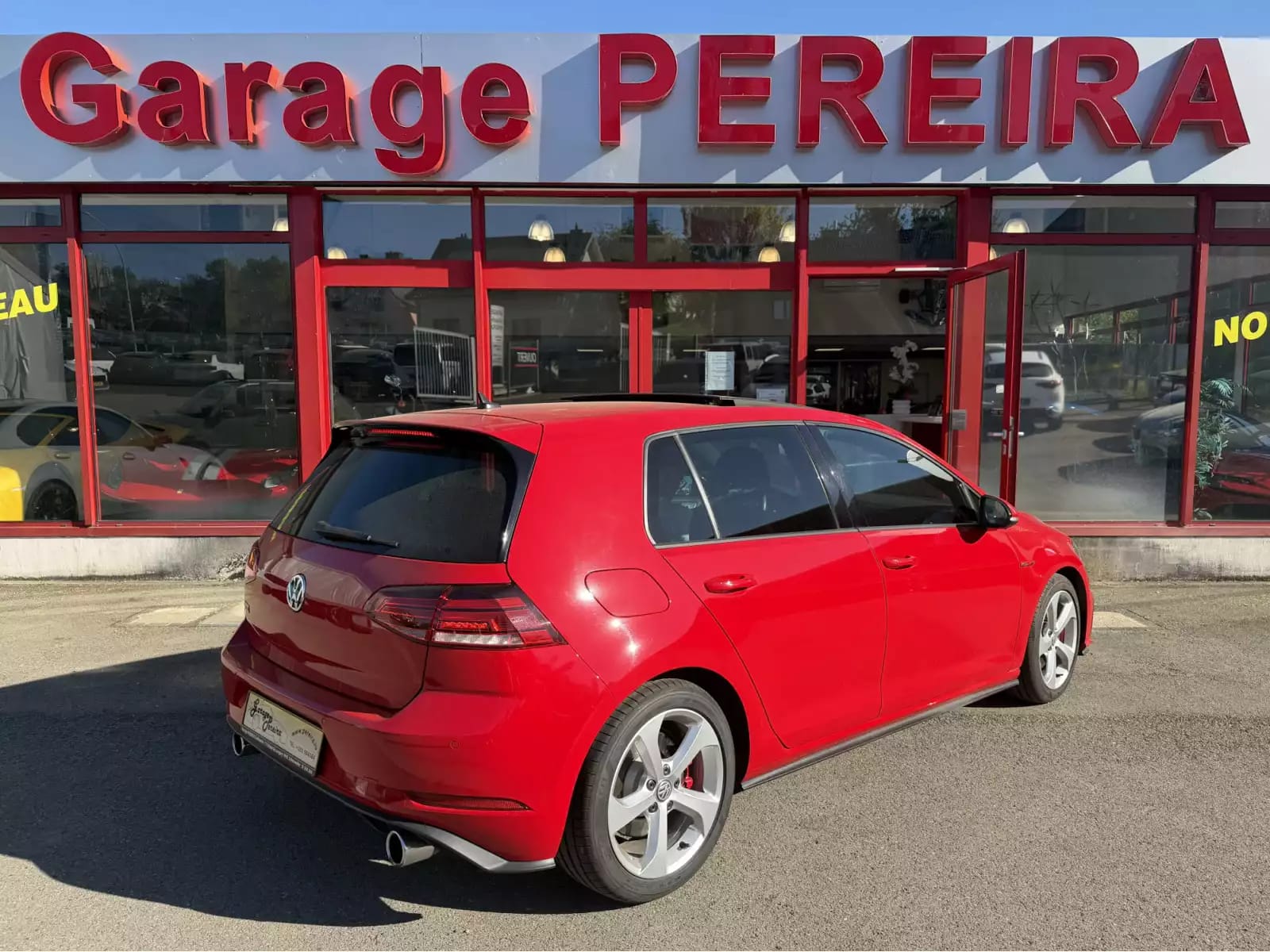 Volkswagen Golf GTI VII 2.0 TSI 230 FACELIFT DYNAUDIO VIRTUAL COCKPIT PANO NAVI 1 HAND - Photo 1