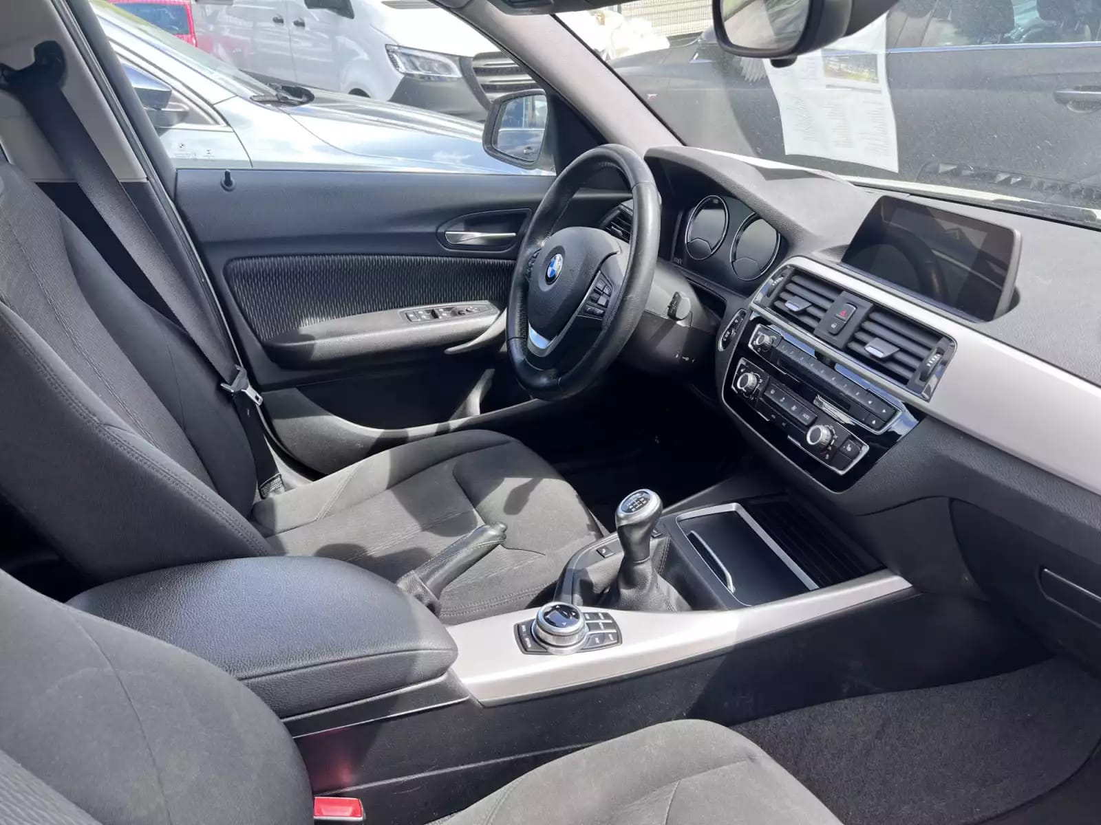 BMW 118 i FACELIFT NAVI - Photo 1