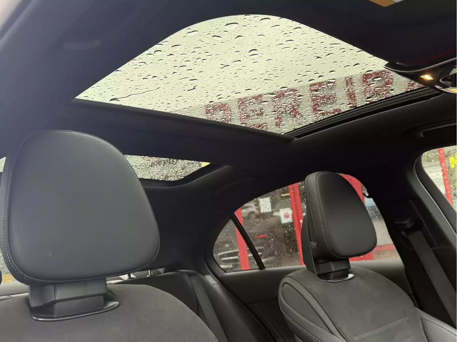 Mercedes-Benz C 180 AMG LINE PANO CUIR NAVI 1 HAND - Photo 1