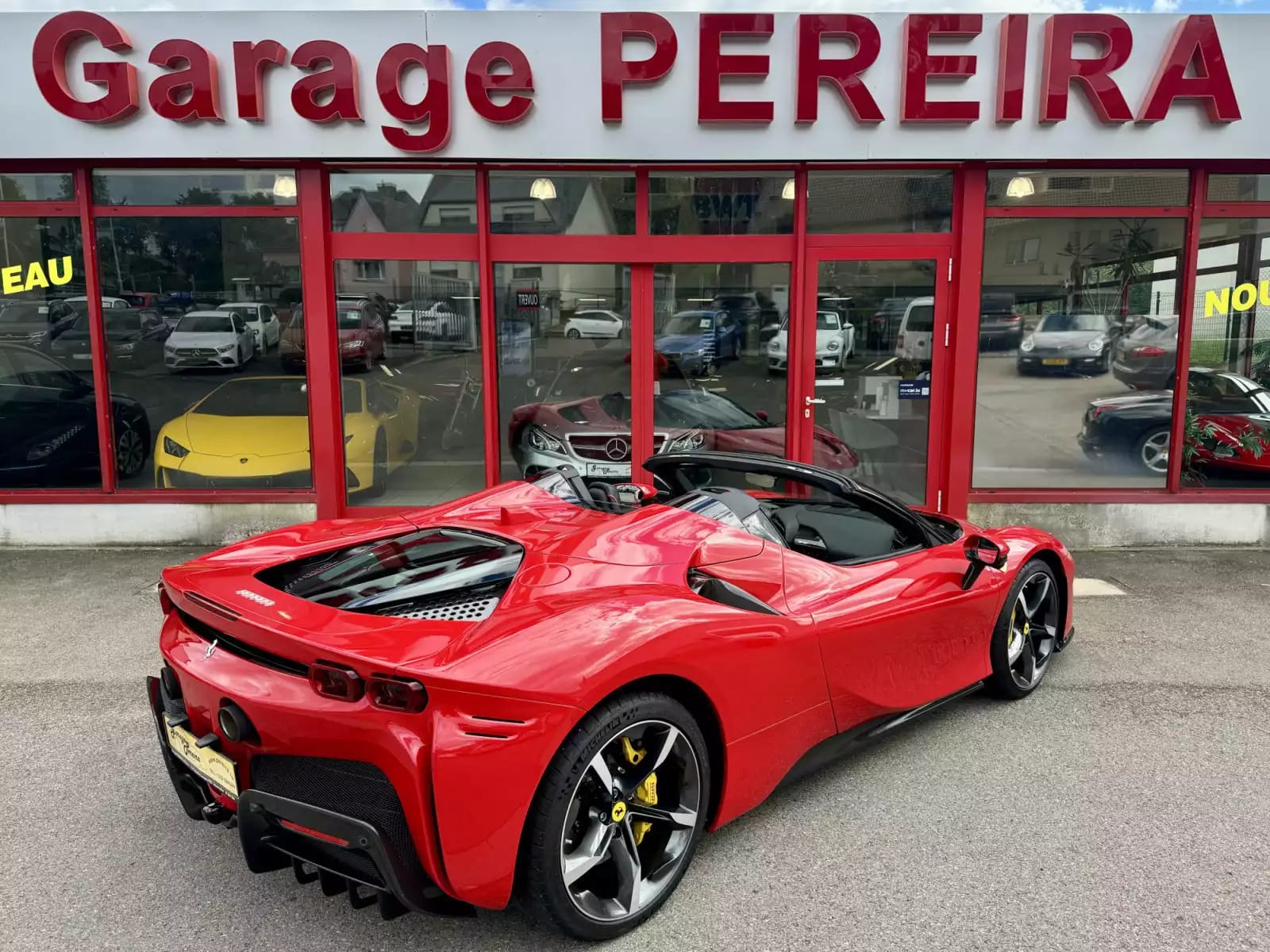 Ferrari SF90 Spider REPRISES POSSIBLE ... INZAHLUNGEN MÖGLICH Full options Great best comfort seats 1 HAND - Photo 1