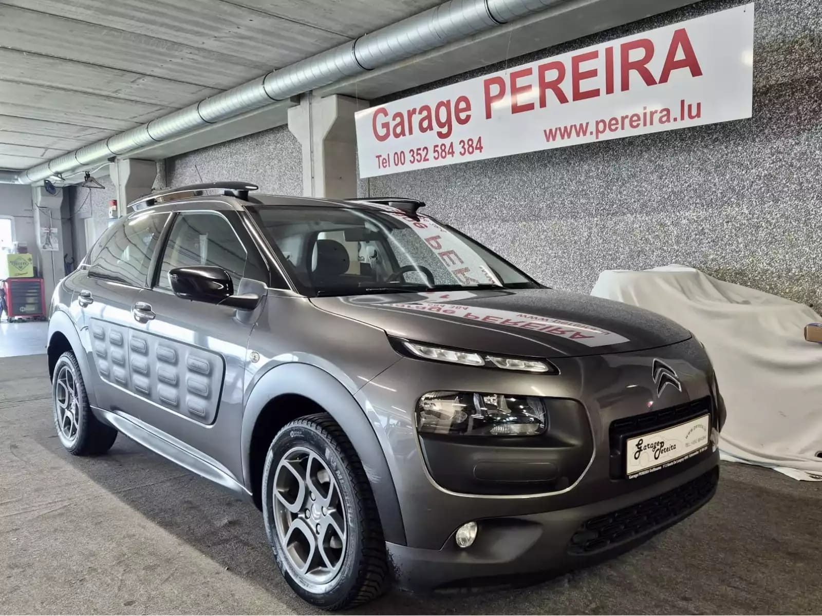 Citroën C4 Cactus 1.6 HDI 100 SHINE NAVI - Photo 1