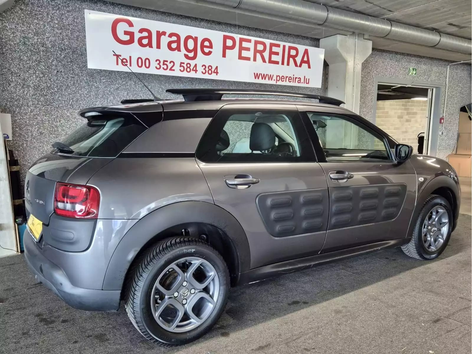 Citroën C4 Cactus 1.6 HDI 100 SHINE NAVI - Photo 1