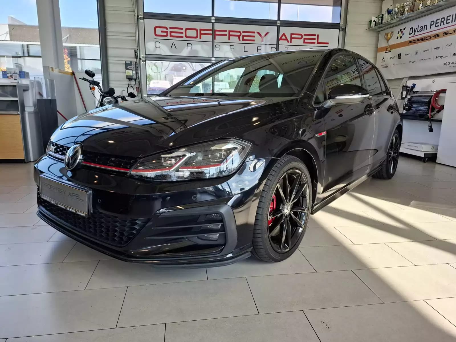 Volkswagen Golf GTI 2.0 TSI 245 PERFORMANCE FACELIFT VIRTUAL COCKPIT LED NAVI 1 HAND - Photo 1