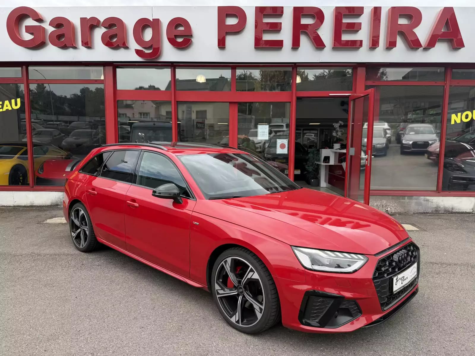 Audi A4 Avant 2.0 TDI 204 CV Quattro 3X S-line Navi Pano 1Main - Photo 1