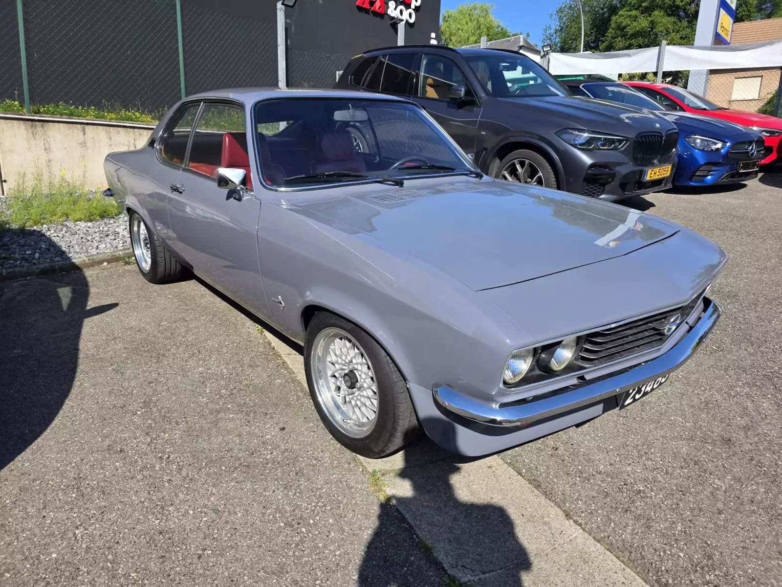 Opel Manta 1.9 - Photo 1