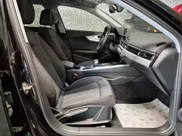 Audi A4 AVANT 2.0 TDI NAVI BI-XENON New Model - Photo 3