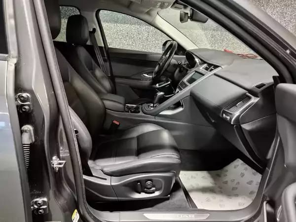 Jaguar E-Pace D180 S AWD MERIDIAN AUTO CUIR NAVI - Photo 3