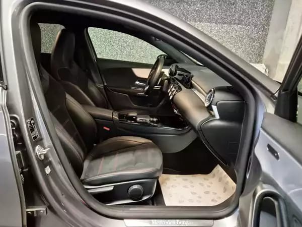 Mercedes-Benz A 180 AMG LINE CUIR NAVI 1 HAND - Photo 3