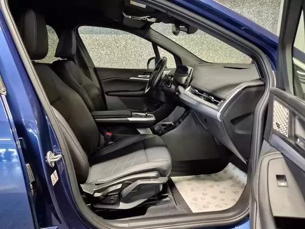 BMW 218 Active Tourer D LUXURY LINE HEAD UP HARMAN KARDON CUIR NAVI WARRANTY BMW 02/2027 - Photo 3