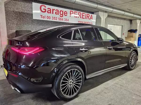 Mercedes-Benz GLC 200 4MATIC COUPE AMG LINE PANO CUIR NAVI 1 HAND - Photo 2