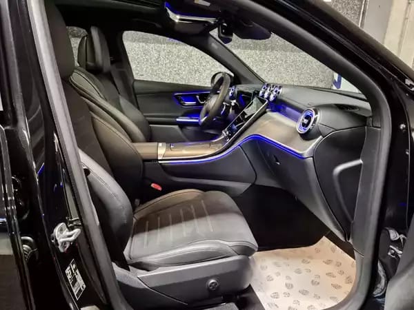 Mercedes-Benz GLC 200 4MATIC COUPE AMG LINE PANO CUIR NAVI 1 HAND - Photo 3