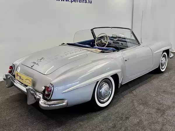 Mercedes-Benz 190 SL - Photo 2