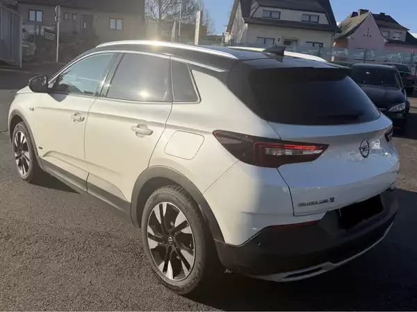 Opel Grandland X ULTIMATE PHEV NAVI 360CAM CUIR 1 HAND - Photo 2