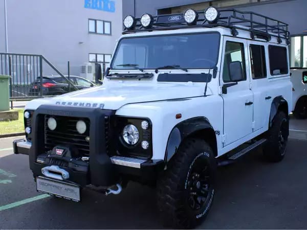 Land Rover Defender 110 2.5 Td5 SW - Photo 3