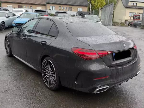 Mercedes-Benz C 180 AMG LINE PANO CUIR NAVI 1 HAND - Photo 2