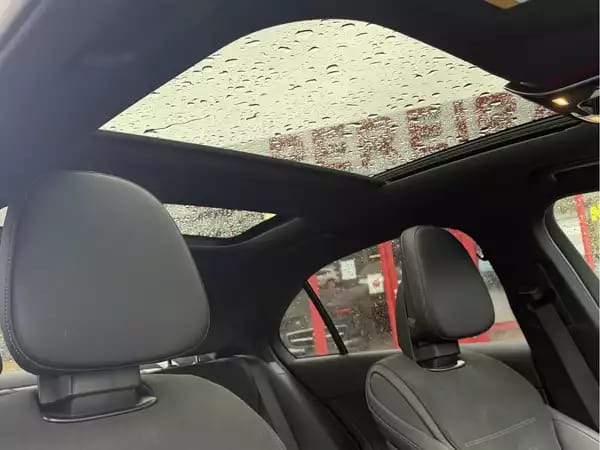 Mercedes-Benz C 180 AMG LINE PANO CUIR NAVI 1 HAND - Photo 2