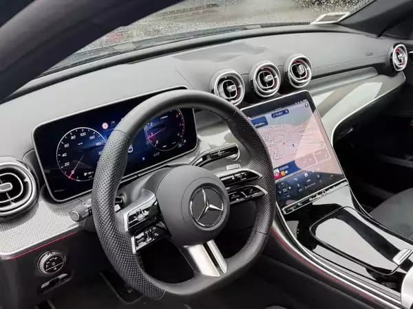 Mercedes-Benz C 180 AMG LINE PANO CUIR NAVI 1 HAND - Photo 3