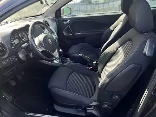 Alfa Romeo MiTo 1.3 JTDM - Photo 2