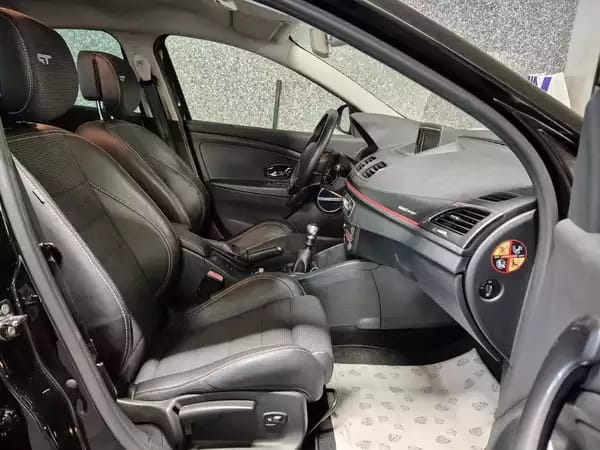 Renault Megane GRANDTOUR GT 220 LIMITED EDITION N°102 BOSE CUIR NAVI - Photo 3