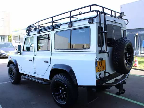 Land Rover Defender 110 2.5 Td5 SW - Photo 2