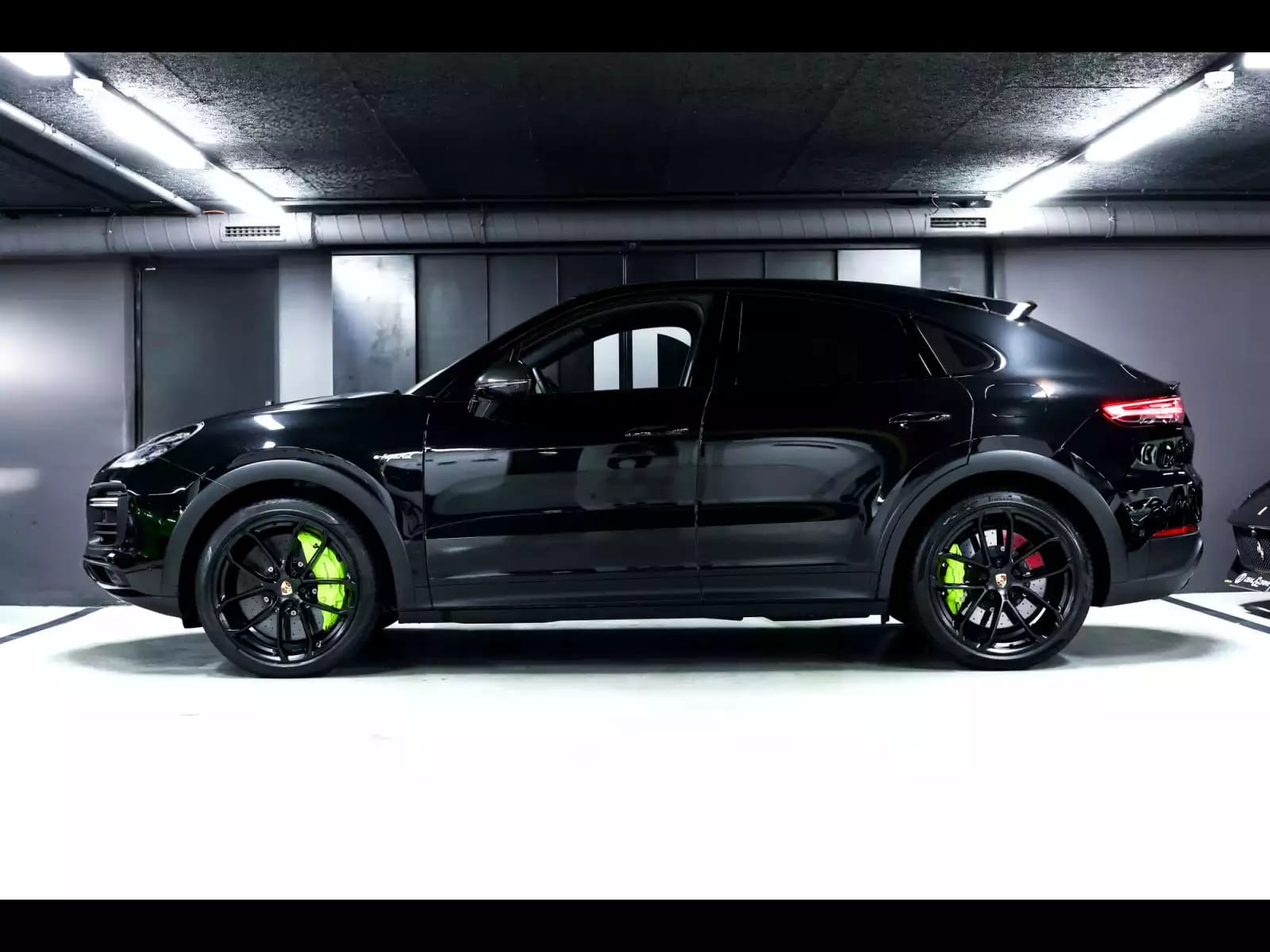 Porsche Cayenne TURBO S COUPE E-HYBRID TIPTRONIC (680 CH) – APPROVED 12/2027 - Photo 1