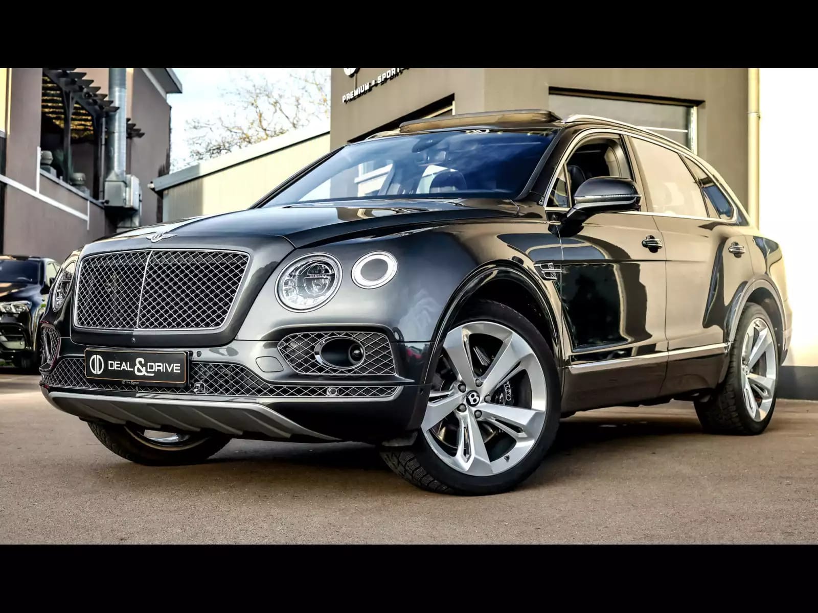 Bentley Bentayga 4.0 V8 550 4WD BVA – ANTHRACITE METALLIC – MULLINER SPECIFICATION - Photo 1