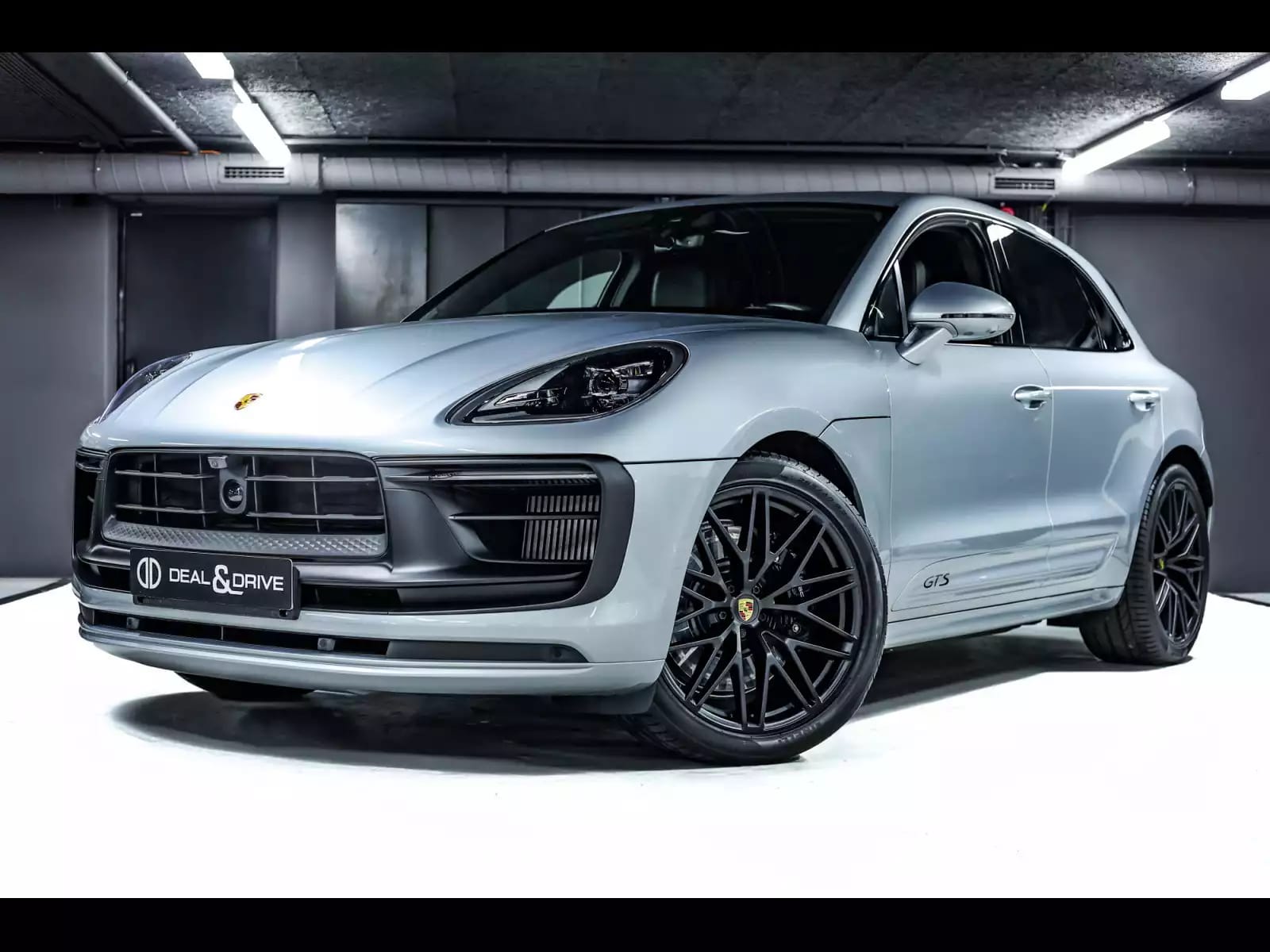 Porsche Macan III GTS PDK – DOLOMITSILVER METALLIC - Photo 1